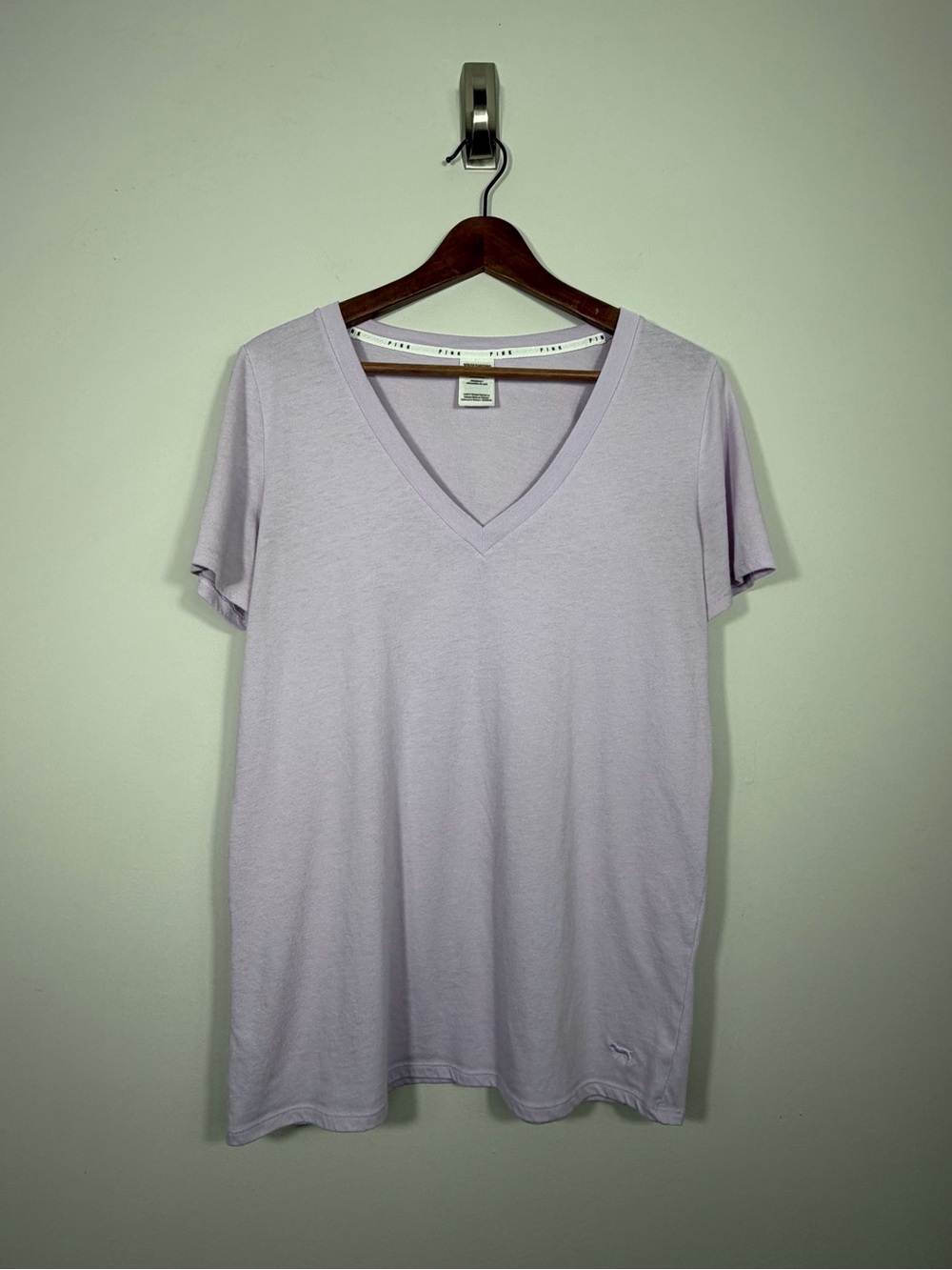 Victoria’s Secret PINK Lavender V-Neck Sleep Tee Shirt Dog Logo Medium